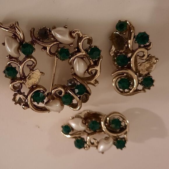 Vintage Rhapsody brooch and earring set - Picture 1 of 12